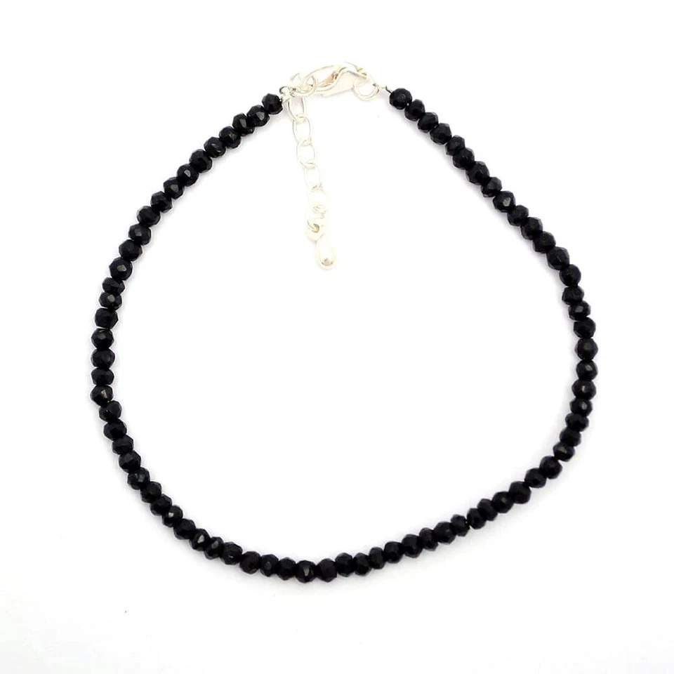 Pulsera artesanal con cuentas de espinela negra natural de plata de ley 925 Foto 4 de 4