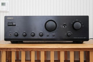Onkyo A 9511 Amplifier / Amplifier in need of overhaul