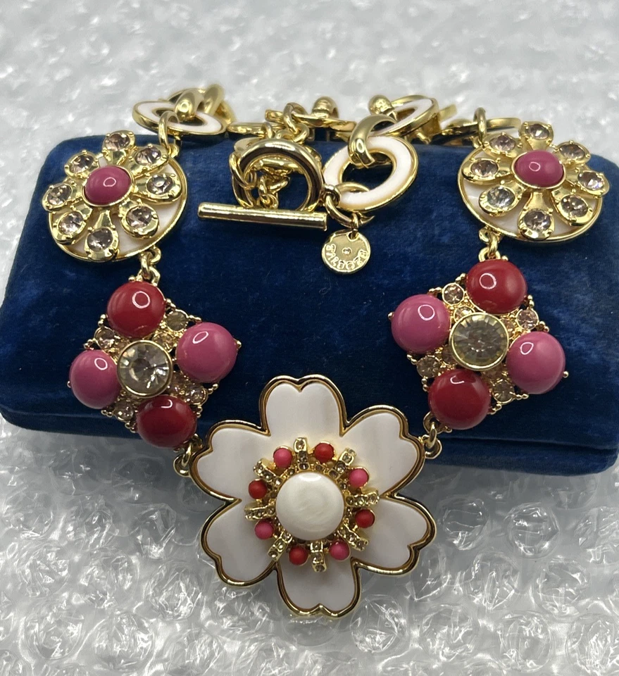 Colar Talbots edição limitada lindas flores ouro rosa branco esmalte flores - Imagem 3 de 4