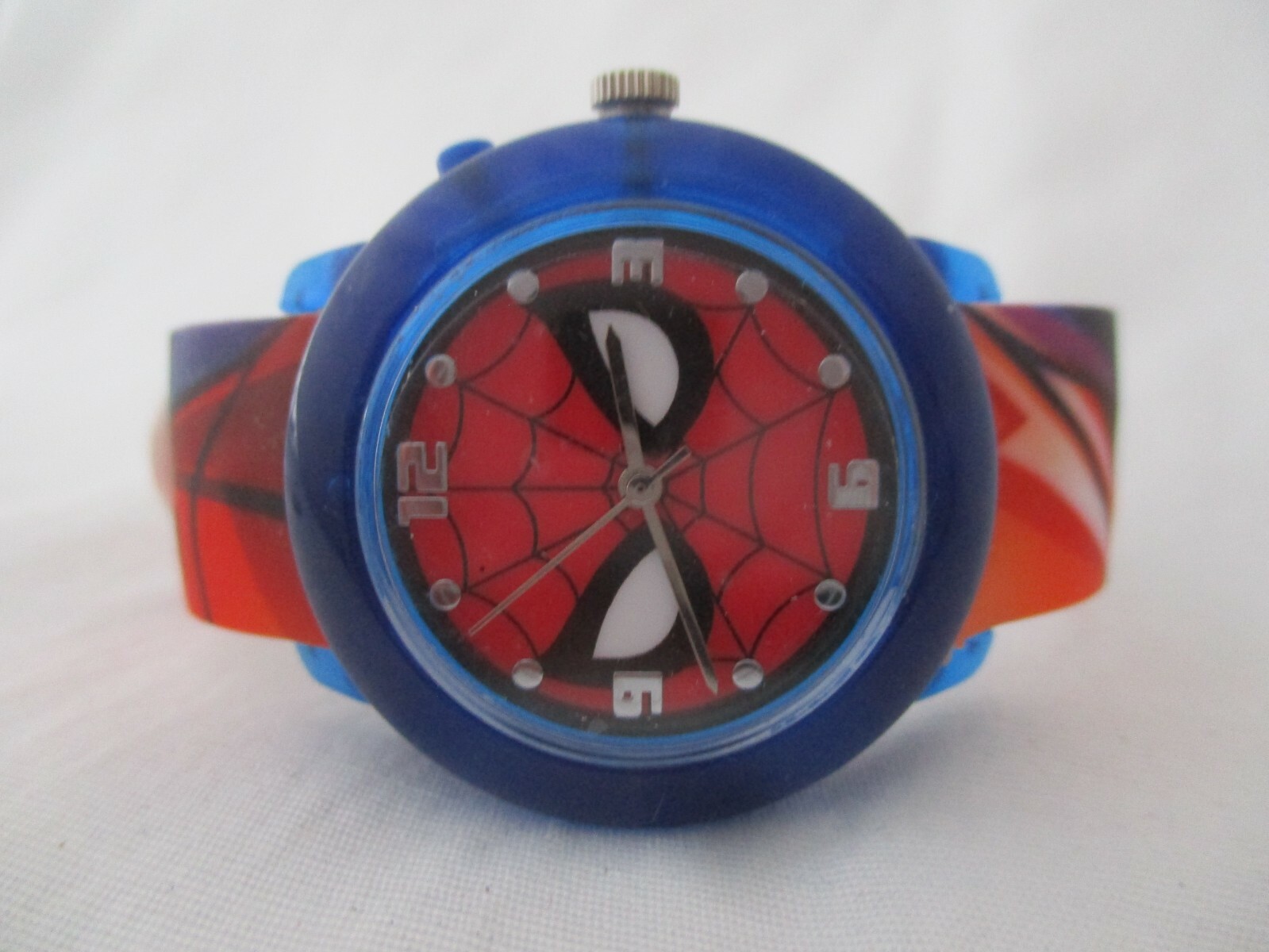 Spiderman Marvel Analog Wristwatch Red, White, & Blue Buckle Band Collectible