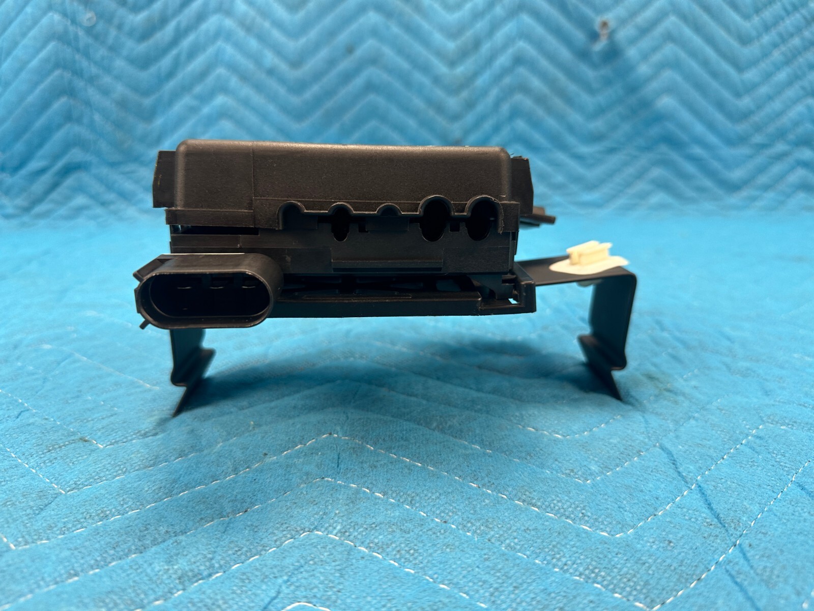 Bentley Flying Spur Small Battery Fuse Box & Charge Control 29k 2006-2012 OEM
