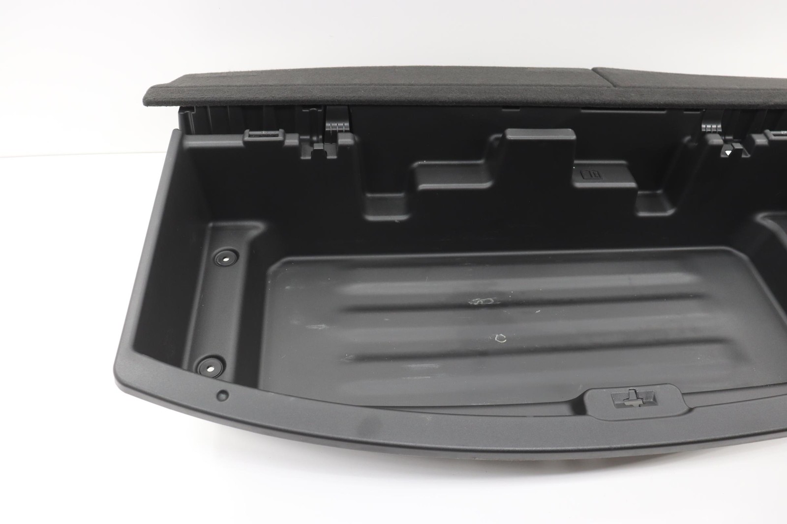 2018 - 2024 BUICK ENCLAVE REAR TRUNK LOAD FLOOR STORAGE COMPARTMENT OEM 84825613