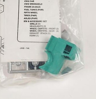 Kit de plástico convencional para tractor verde sin decorar Athearn 5665 HO | Zustand: New