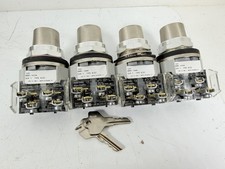 Allen Bradley 800T Selector Switches Assorted Types 30.5mm Series T Tested