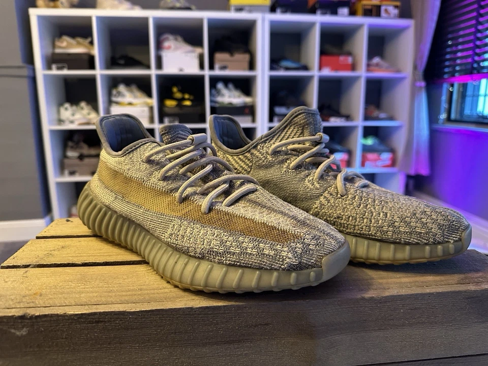 Size 8 - adidas Yeezy Boost 350 V2 Low Israfil, photo 1 of 5