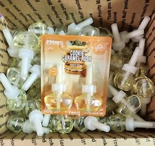 100 Glade Oil COOKIE CARAMEL RUSH Limited Edition pluIns Refill out of pack