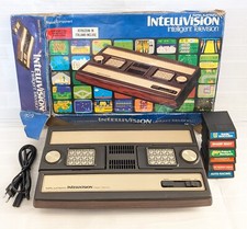 Intellivision retroconsole videogames vintage console domestica retrogaming