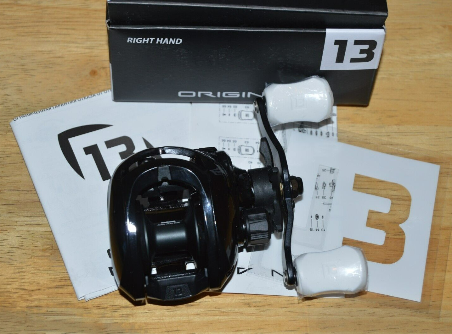 13 fishing origin a low profile baitcast reel 8.1:1 gear rat