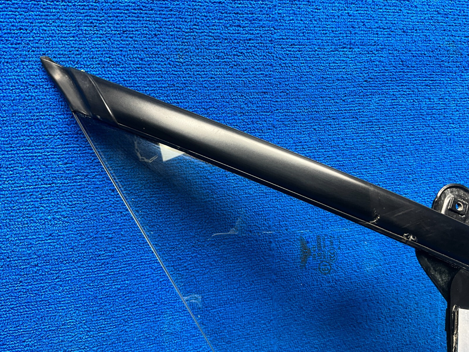 Bentley Continental GT 2007-2010 FRONT+LEFT Quarter glass
