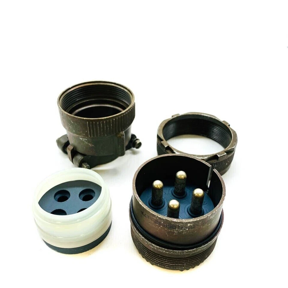 ITT Cannon MS3106F32-17P Circular MIL Spec Connector 4 Position - Image 4 of 4