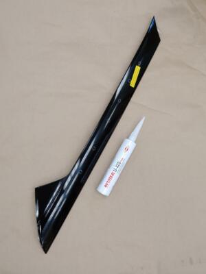 2011-2019 Ford Explorer Windshield Molding Outer Trim Pillar passenger Side glue