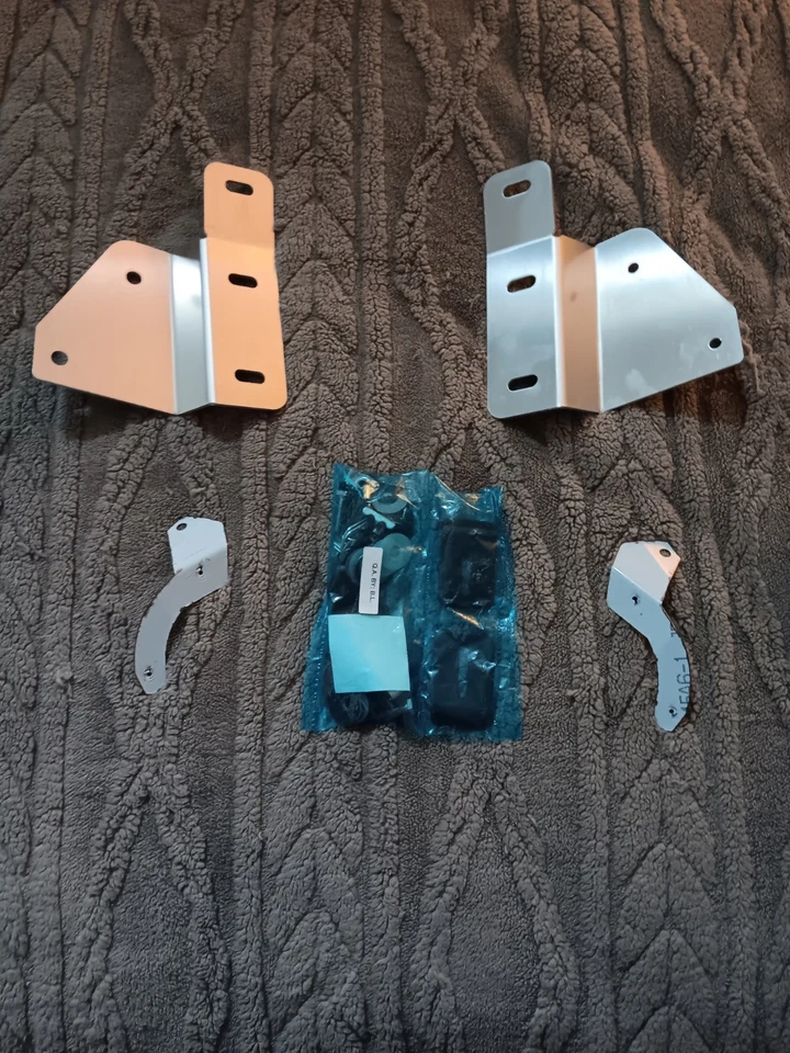 Guardabarros VPC3Z-16A550-J Ford Superduty 2023-26 F250 Gatorback Foto 3 de 4