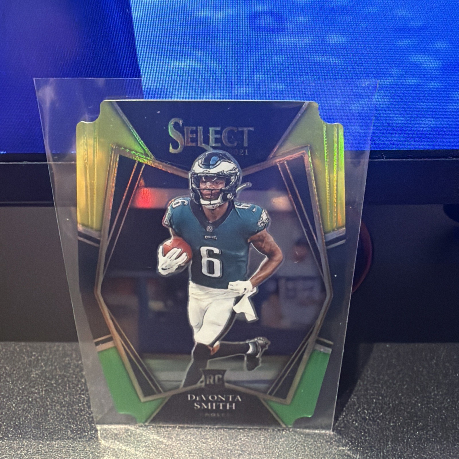 2021 Panini Select - Devonta Smith #149 Green & Yellow Prizm Die-Cut (RC)