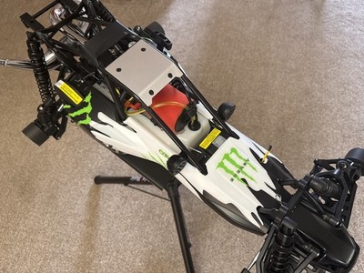 Rovan Baja 5B Monster Energy Edition Maßstab 1:5 RC Benzin Buggy 29cc weiß  