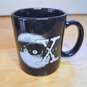 X-Files, Heat Reactive, Coffee Mug, The Truth Is Out There / Trust No One, Black