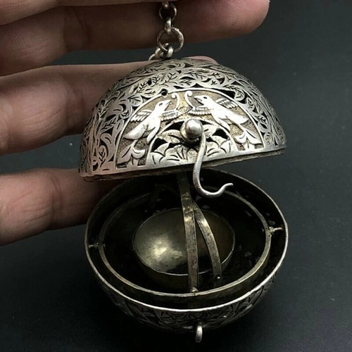 Exquisite Old Chinese tibet silver handcarved flowers bird Hang incense burner 3 - Picture 5 of 9