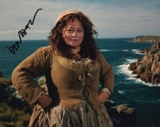 BEATIE EDNEY signed Autogramm 20x25cm POLDARK in Person autograph COA