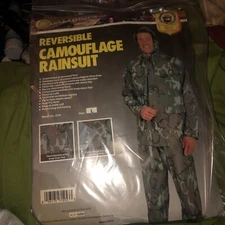 NEW Vintage Caliber Camouflage Reversible Hunting Rain Suit Men’s Large