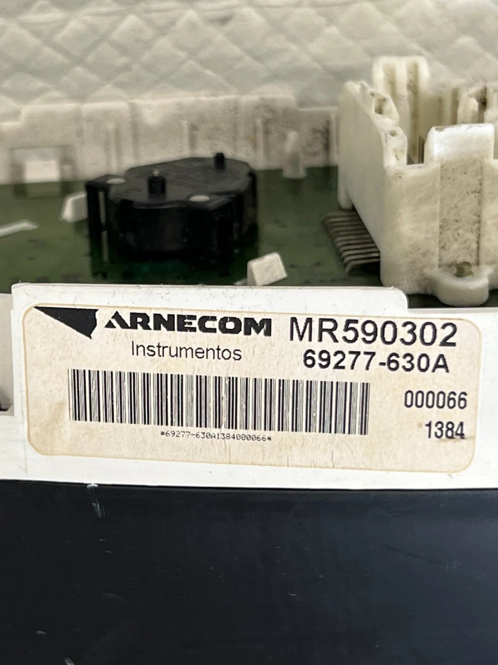 Mitsubishi Galant 2004 cuadro de instrumentos velocímetro MR590302 OEM (76 D) Foto 4 de 4