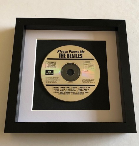 The Beatles - Please, Please Me CD - In Framed Shadow Box - Retro Wall Art - Imagen 3 de 3