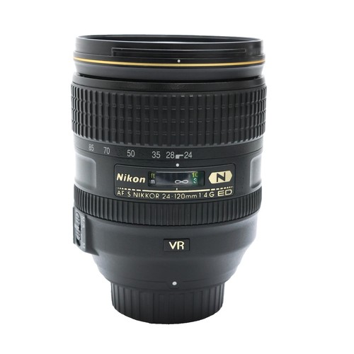 Nikon AI AF DC NIKKOR 135mm f/2 D Prime Camera Lens Defocus Image
