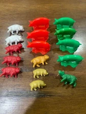 ORIGINAL TIM MEE PLASTICS VINTAGE TOY LOT FARM ANIMALS PIGS LOT of 16