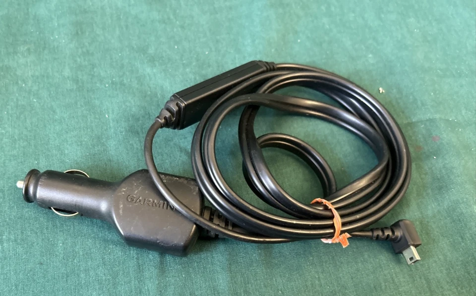 Garmin Nuvi 1390 5" Touch GPS Navigation System TESTED bundled With Case - Image 3 of 4