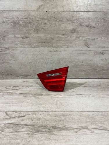 BMW 3 E90 E91 2009 Rückleuchte Heckleuchte innen 7154156 KAN6656