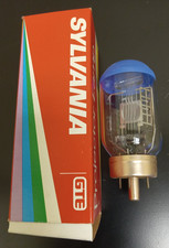 DEK / DFW Sylvania 500w 120v 4-pin Base Projector Lamp