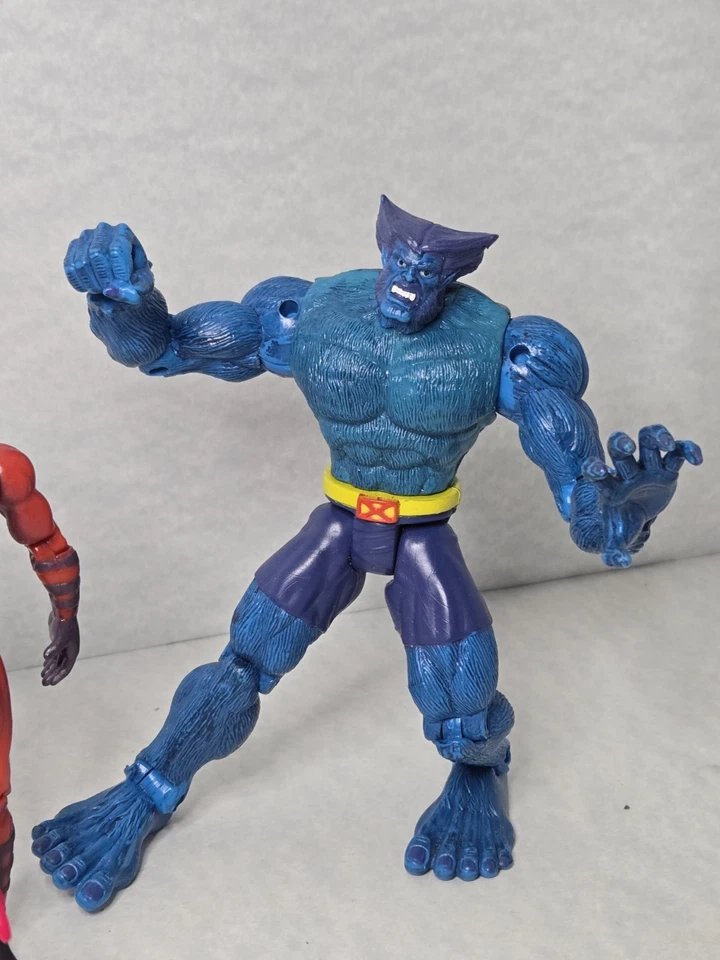 Lote De 3 Figuras De Acción De Colección X-Men Marvel Años 90 5" Magneto Penitencia 6" Bestia  Foto 2 de 4