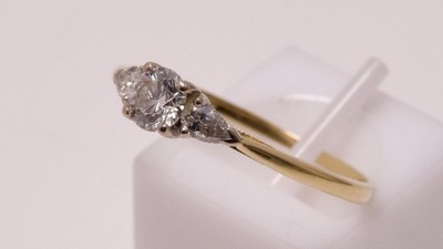 18 Karat 18k Gelbgold natürlicher Diamant 0,55ct Solitär Ring Größe UK-S US-9 1/8