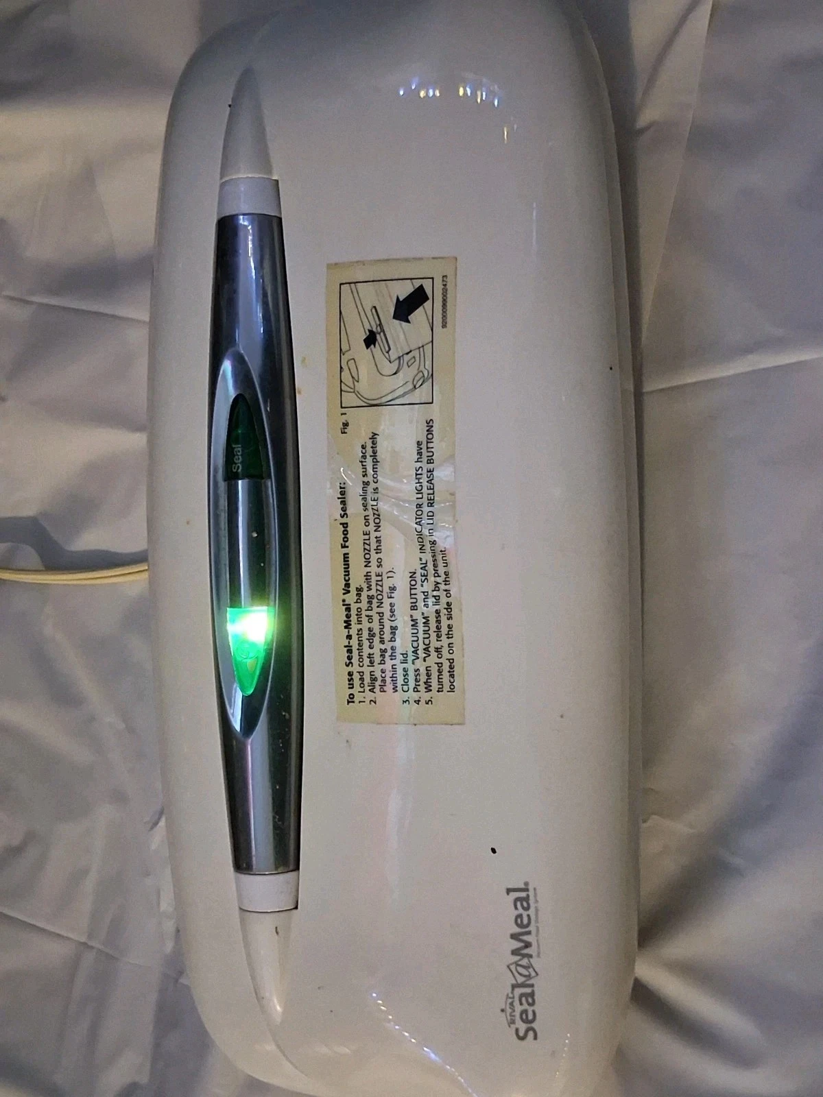 Rival (VS75) Seal-a-Meal Corded Vacuum Food Storage Bag Sealer /Tested WORKS