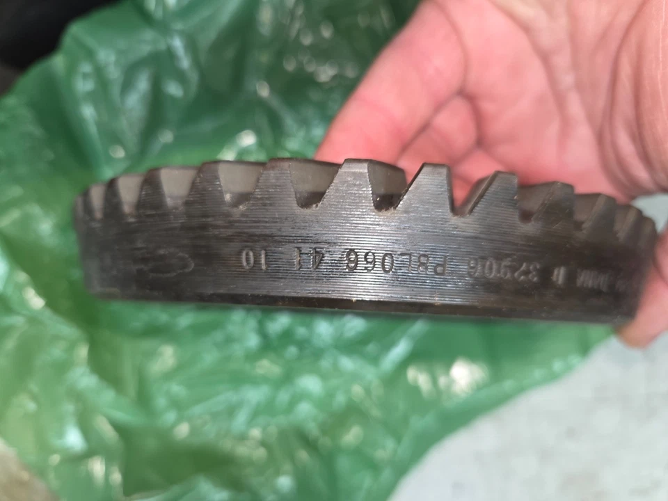 NOS DANA SPICER JEEP CJ Dana 30 4.10 ring and pinion with setup kit - Image 2 of 4