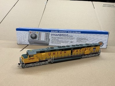 BACHMANN HO SCALE DIESELLOK EMD DD40AX CENTENNIAL UNION PACIFIC DCC !
