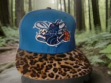 Charlotte Hornets Mitchell And Ness Snapback Hat One Size EUC NBA