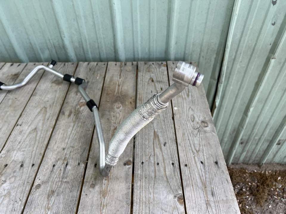 2012-2015 Volkswagen Passat 3.6L A/C Liquid Hose Line OEM. - Image 4 of 4