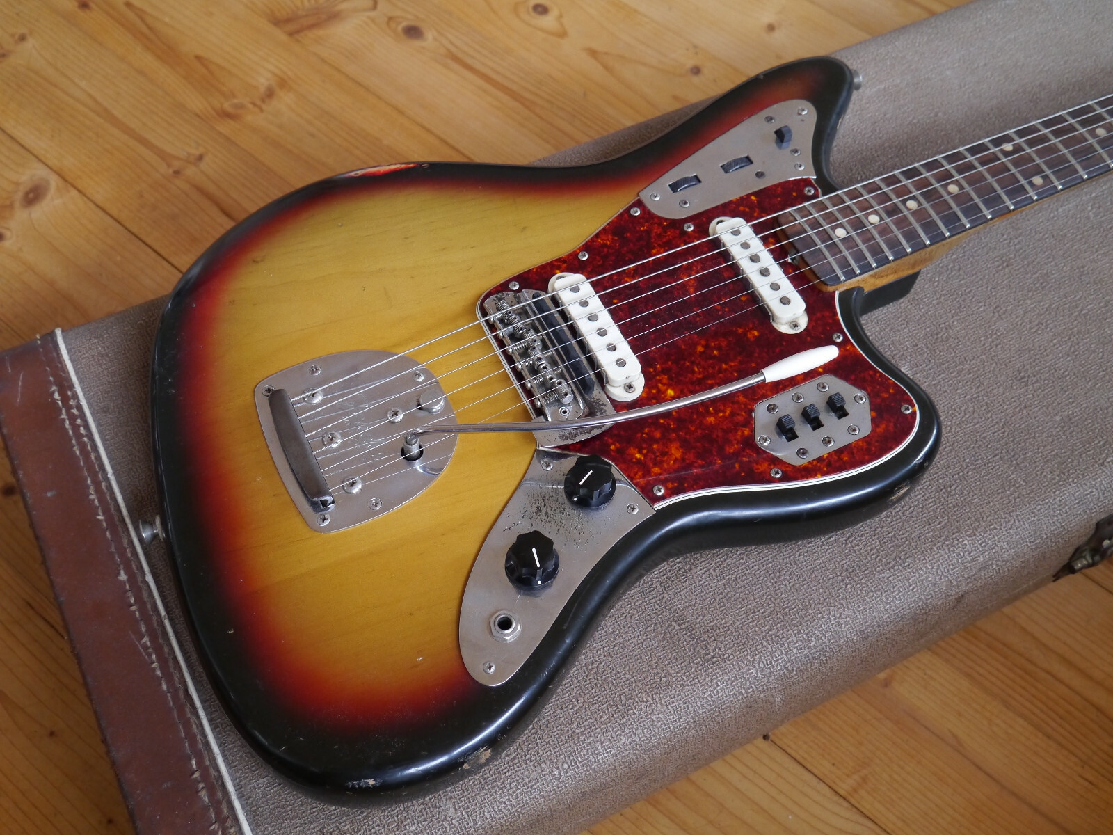 Vintage Fender Jaguar Guitars for Sale