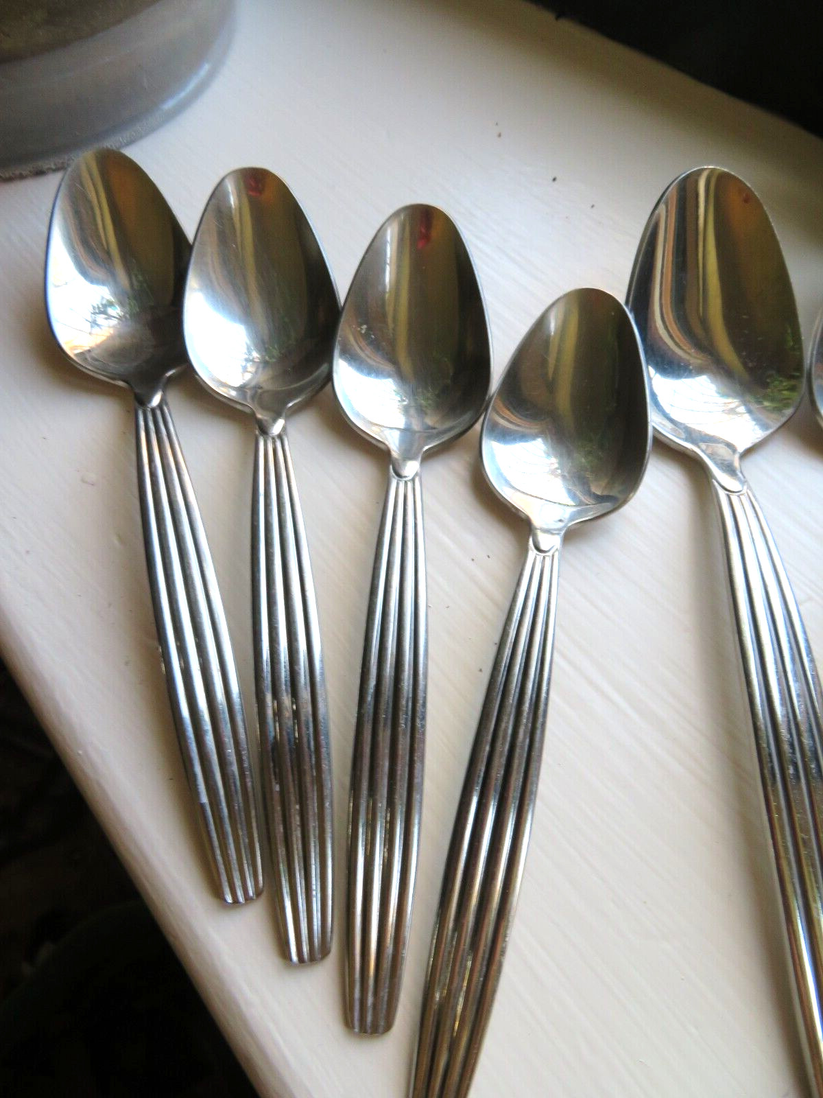 18 pcs Oneida 18/10 MALIBU Ribbed Forks Soup spoons Teaspoons Stainless Flatware