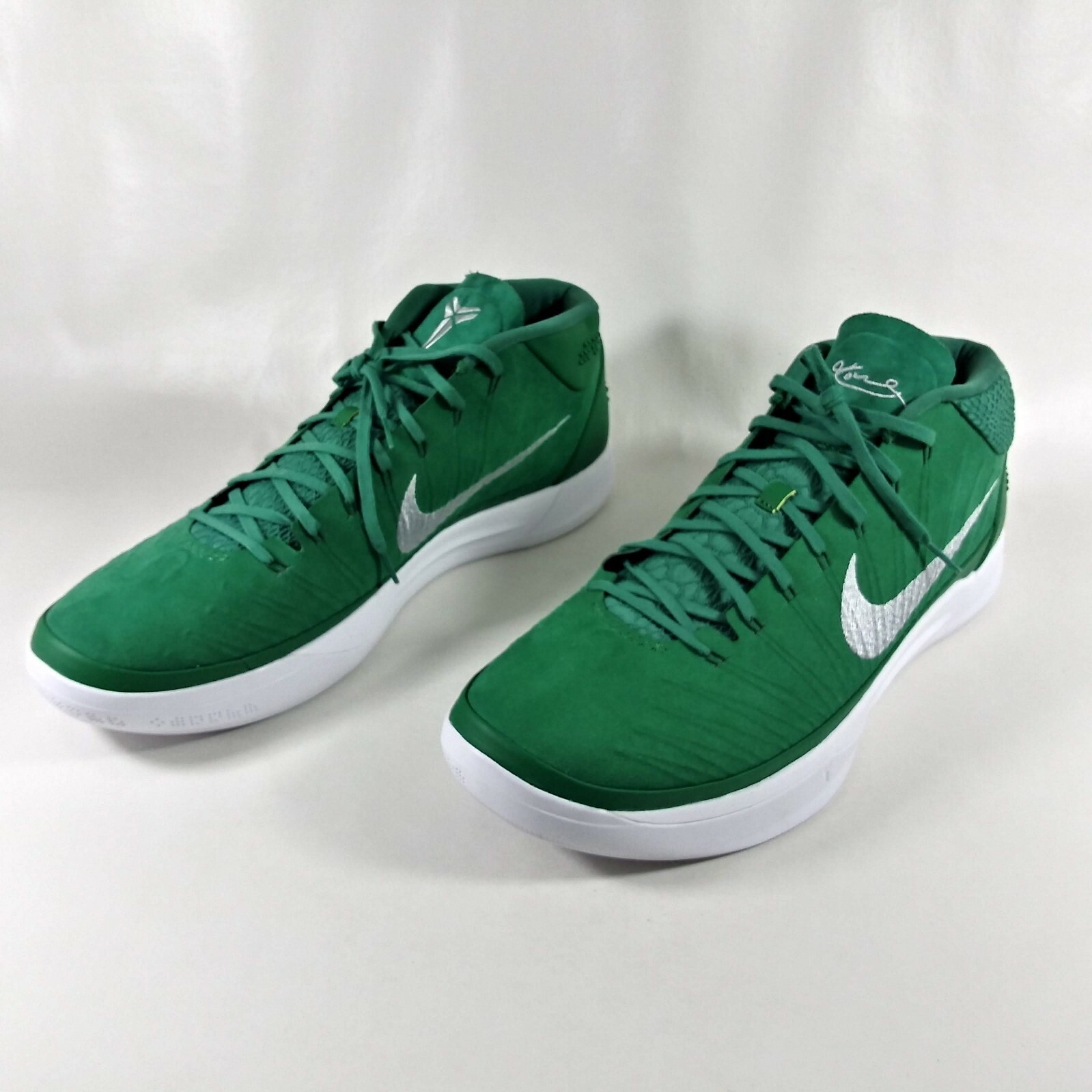 Size 17.5 - Nike Kobe A.D. Mid Clover 