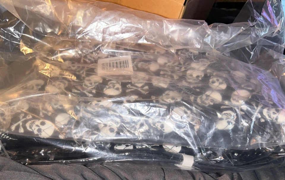 Bolso de Mano BETSEY JOHNSON Torrid Skull 2022 RARO FUERA DE STOCK MARCA NUEVO CON ETIQUETAS Foto 3 de 4