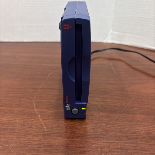 IOMEGA Zip 100 DDXZ100P2 Z100P2 EXTERNAL Zip Drive W/ Adapter ***Powers On - Afbeelding 3 van 18