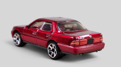1994 LEXUS LS 400 Diorama Collectible DieCast Model Car 1:64 Red LOOSE - Picture 7 of 8