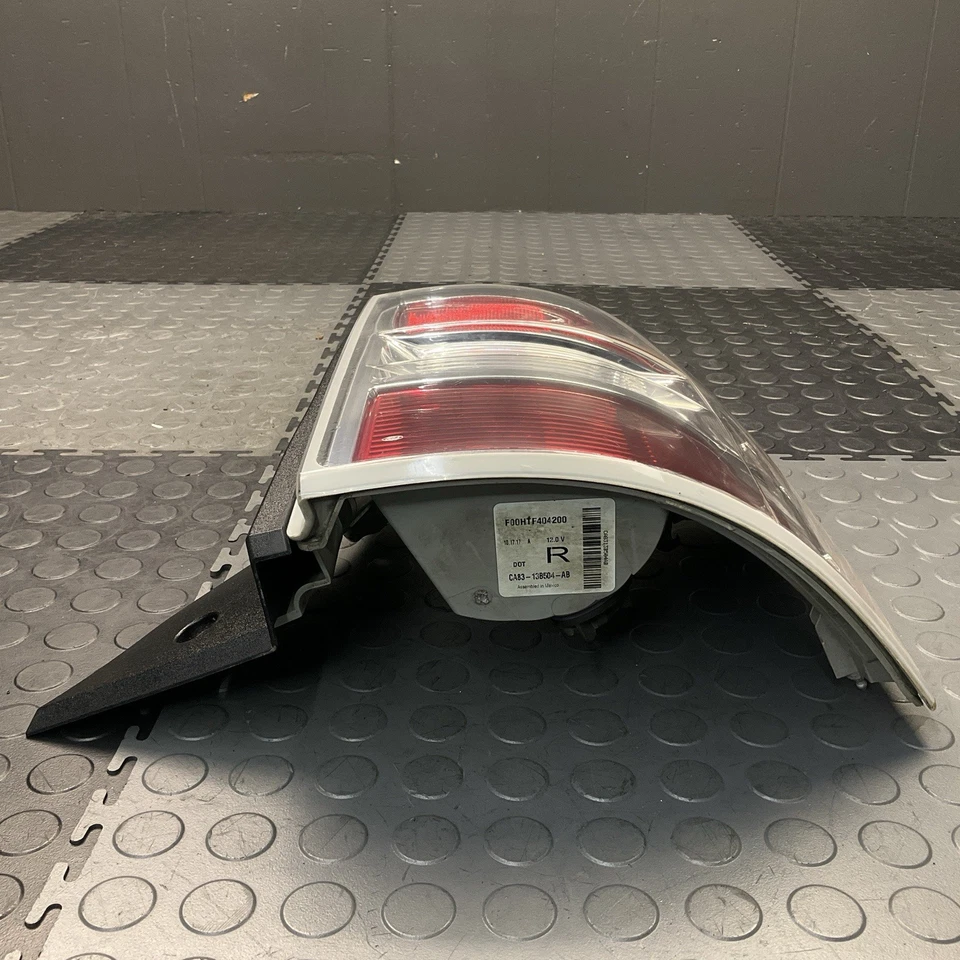 Conjunto de lentes de luz trasera derecha para pasajero Ford Flex 2013-2019 OEM Foto 2 de 4