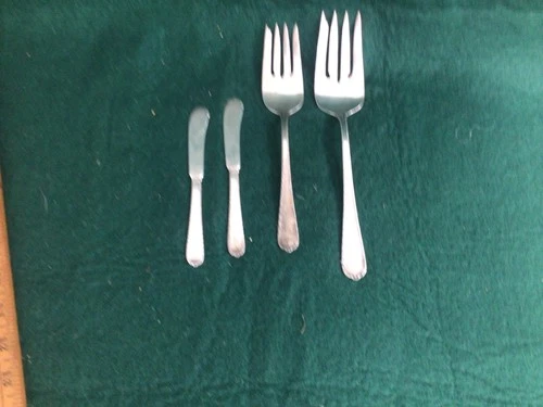 7oz Pine Tree by International Silver Sterling 2 Large Serving Forks & 2 Knifes
