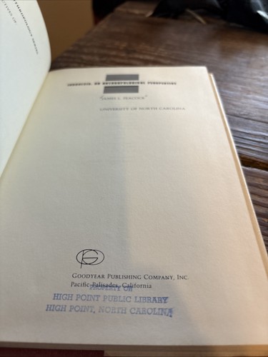 Indonesia: An Anthropological Perspective by Peacock, James L. (hardback) 1973 - Foto 2 di 2