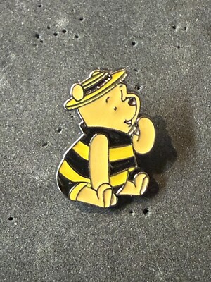 Disney JDS Winnie The Pooh Dressed As Bee Pin Hunny Funny Sunny Sitting