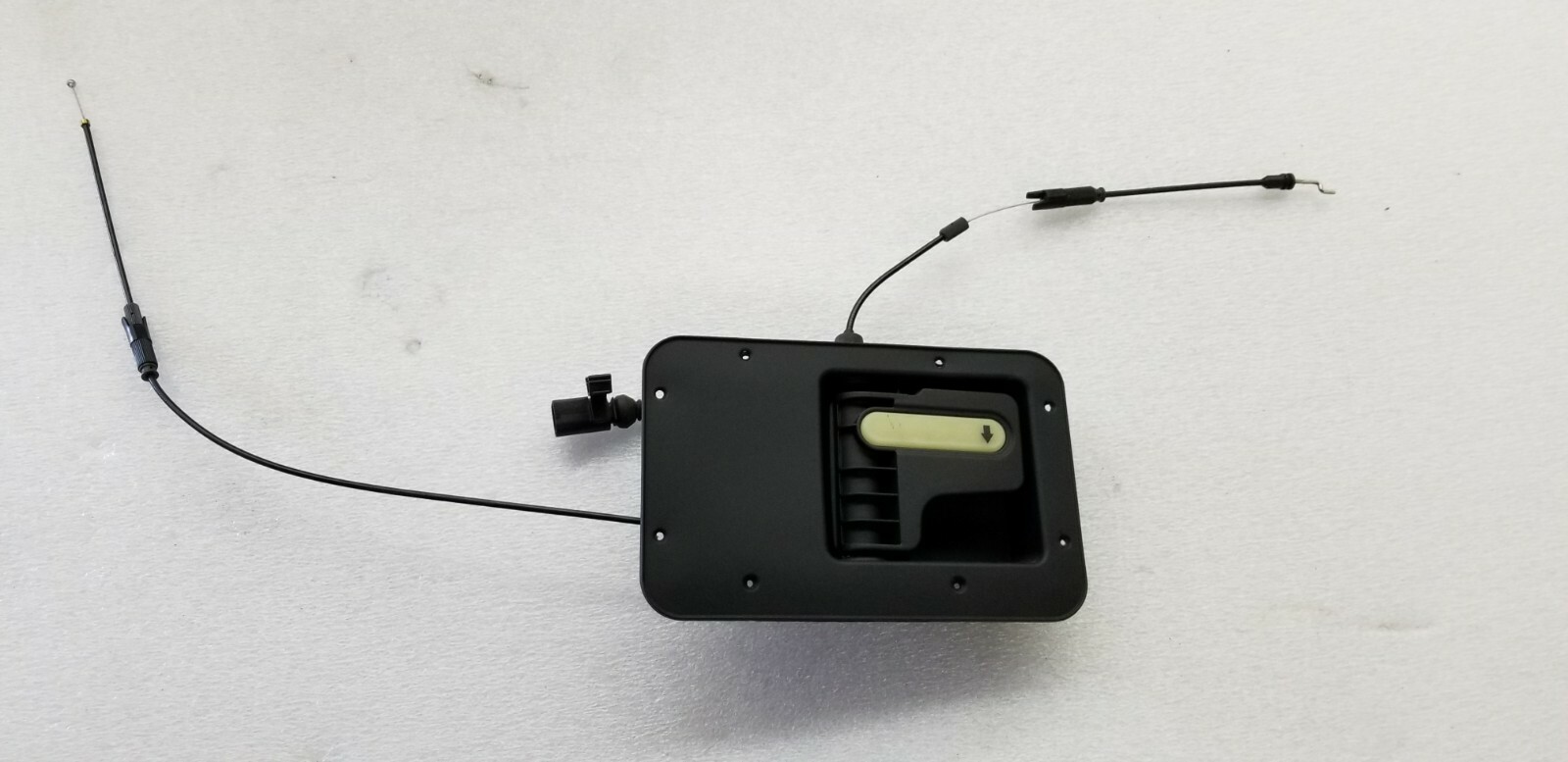LAMBORGHINI HURACAN LP610 TRUNK EMERGENCY RELEASE W/ BOWDEN CABLE OEM 4T0880701A