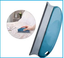 Pet Hair Remover Brush Cat Dog Hair Remover Comb Pet Hair Detailer for Car In.**