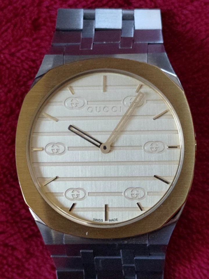 Reloj Gucci Fino 25H YA163405 Unisex Acero Dos Tonos Dorado Delgado 38 mm Foto 2 de 4
