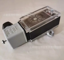 1PC Gas Pressure Switch DG40VC1-6W DG40VC16W